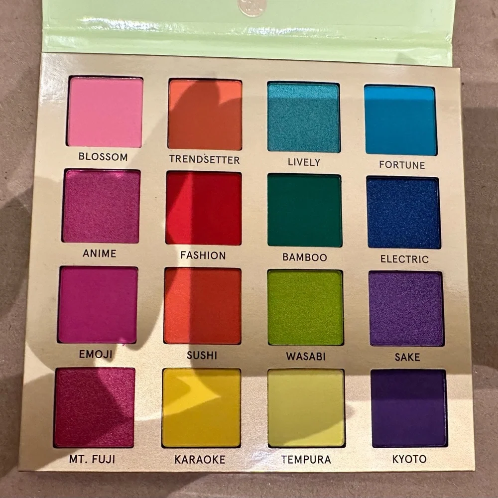 BH Trendy in Tokyo Palette